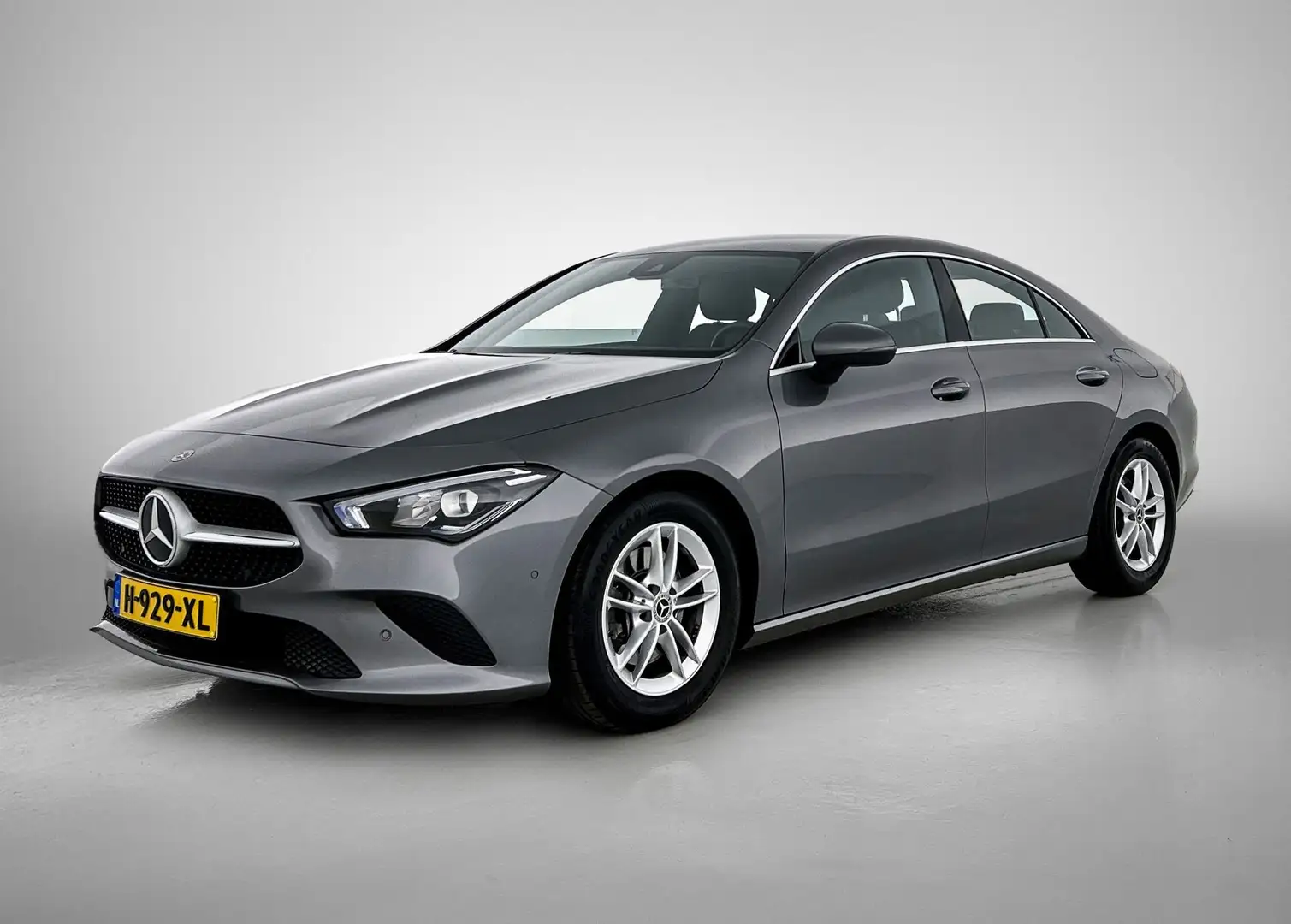 Mercedes-Benz CLA 200 Business Solution Automaat (NAVIGATIE, STOELVERWAR Grijs - 1