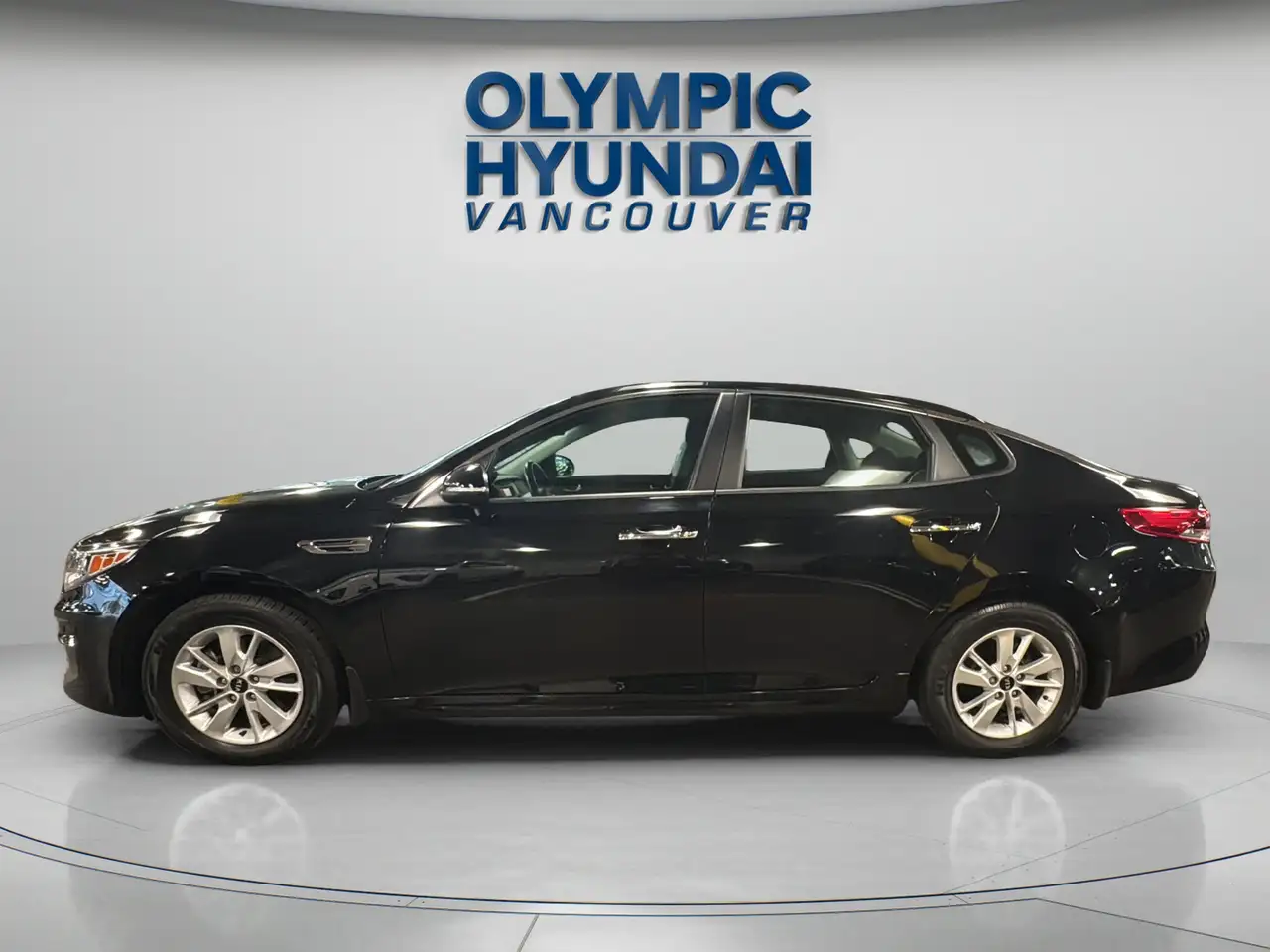 Kia Optima снимка Kia Optima