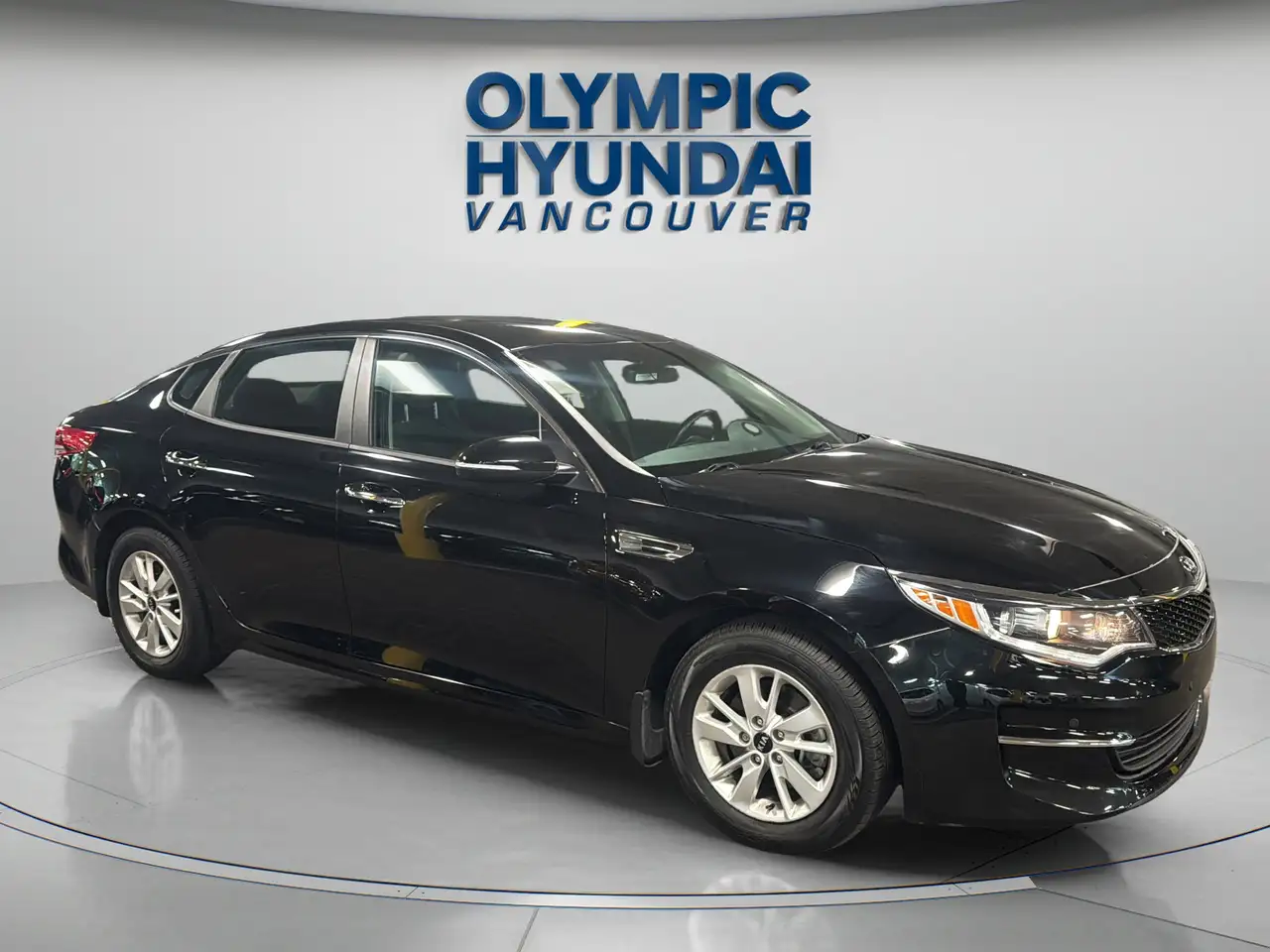 Kia Optima снимка Kia Optima