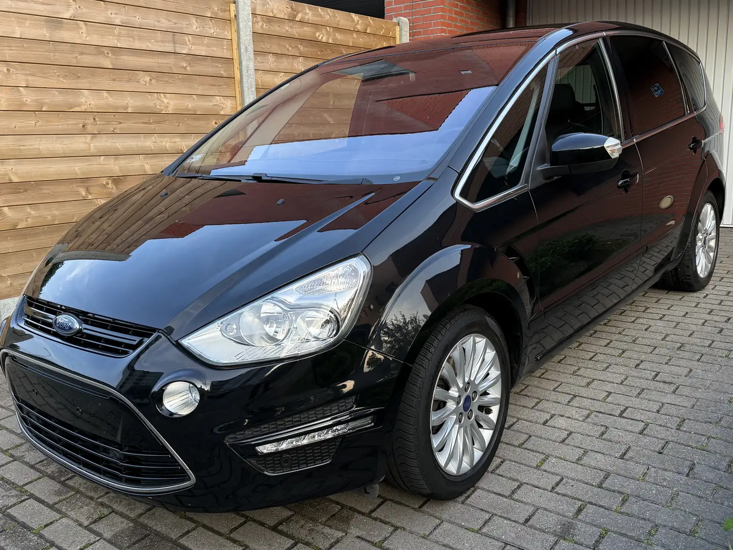Ford S-Max 2,0i 2013 7 zit - 1