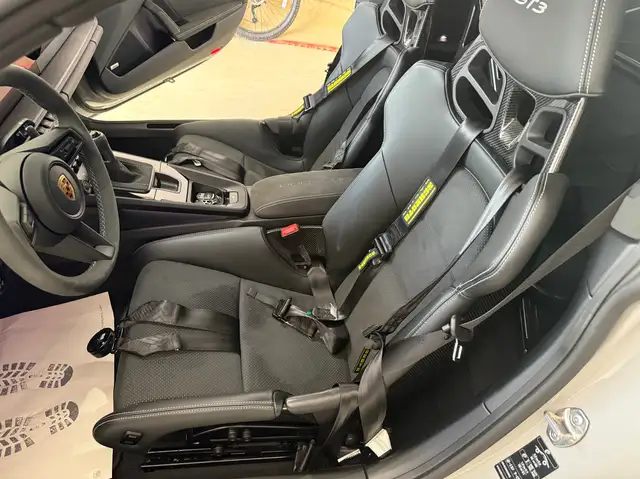 Porsche 992 GT3 NUR 4.600 KM Clubsport Neuzustand Bose LED Ansicht 9