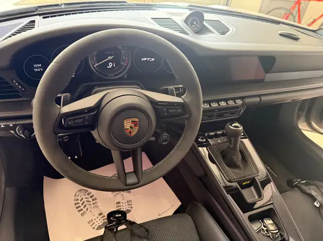 Porsche 992 GT3 NUR 4.600 KM Clubsport Neuzustand Bose LED Ansicht 10