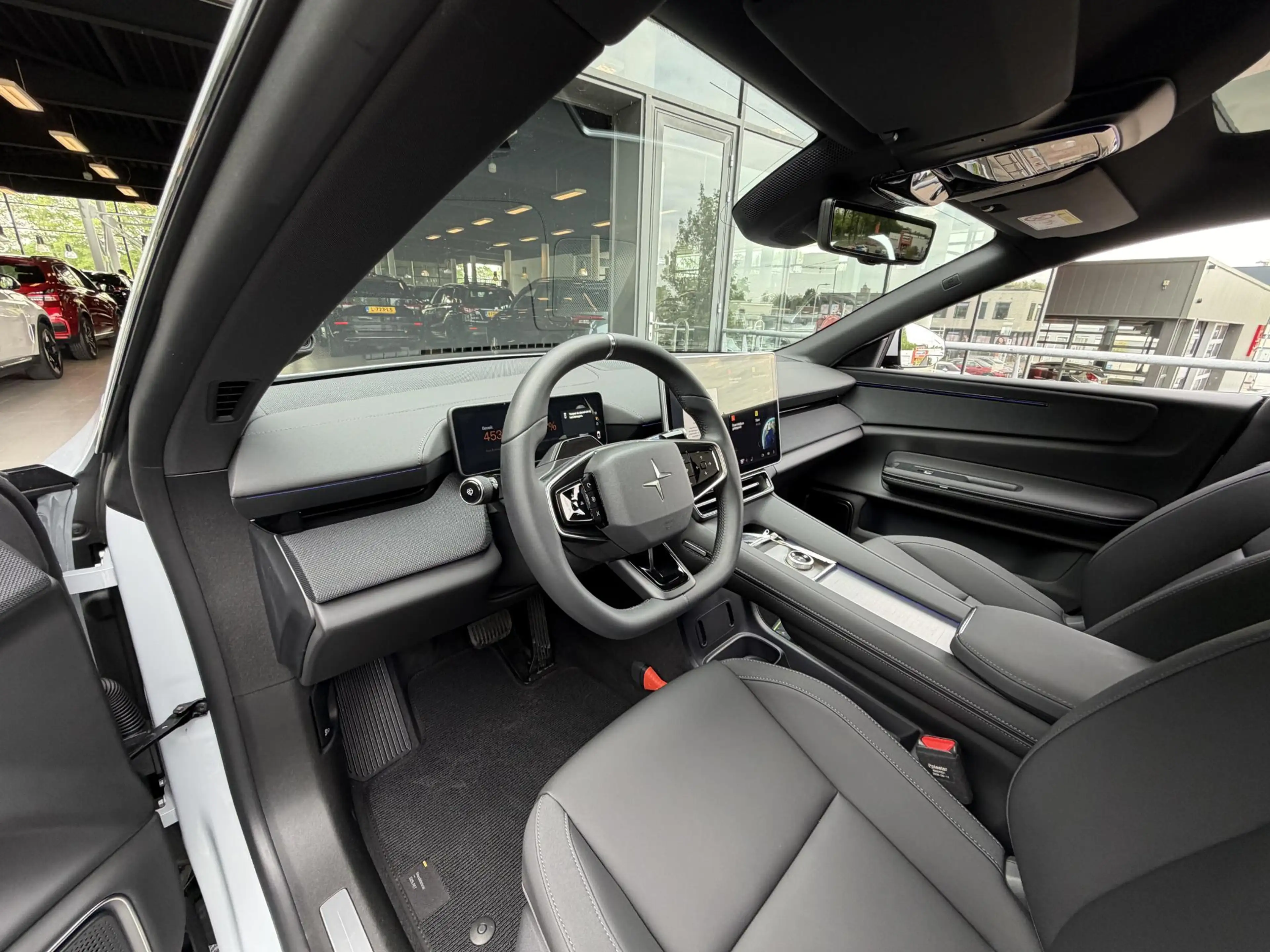 Polestar 4 Long Range Single motor 100 kWh 272PK | SOH 99,7% — photo 30