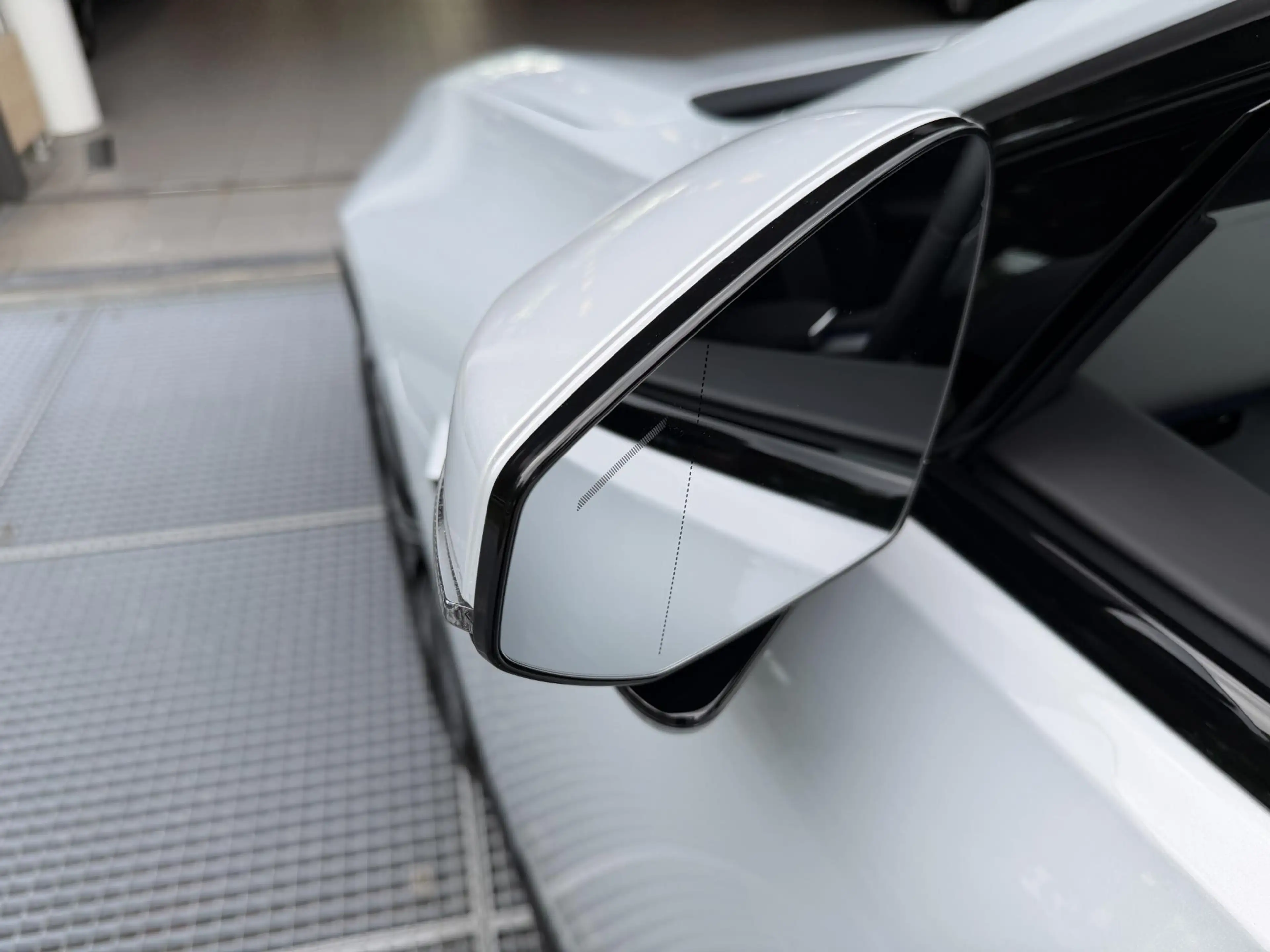 Polestar 4 Long Range Single motor 100 kWh 272PK | SOH 99,7% — photo 18