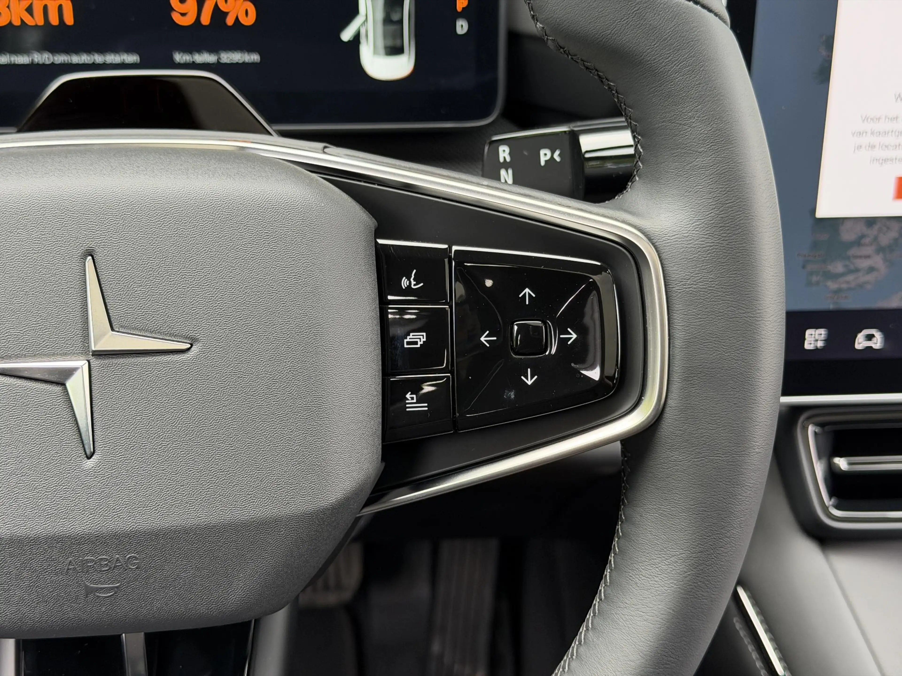 Polestar 4 Long Range Single motor 100 kWh 272PK | SOH 99,7% — photo 28