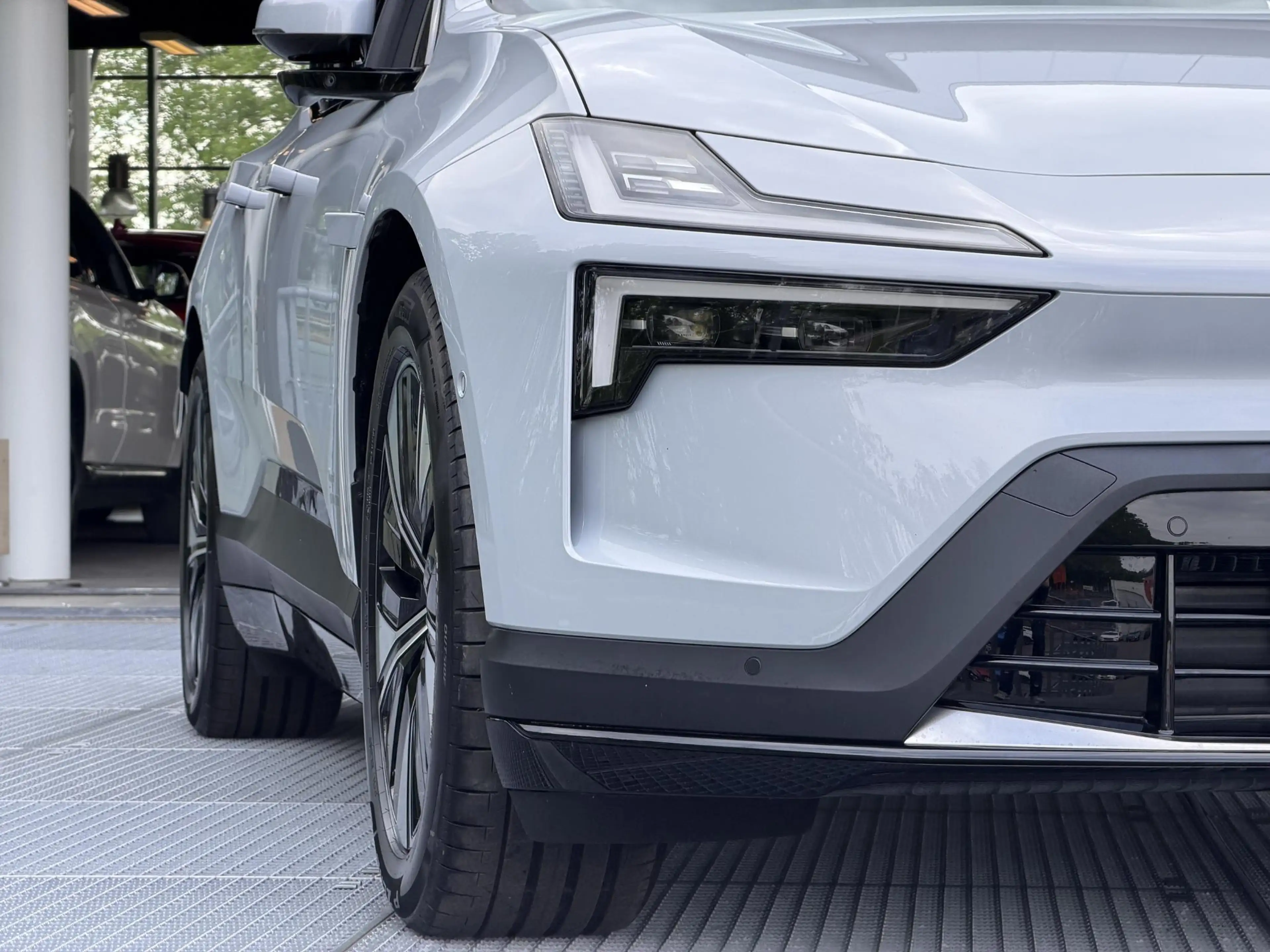 Polestar 4 Long Range Single motor 100 kWh 272PK | SOH 99,7% — photo 31