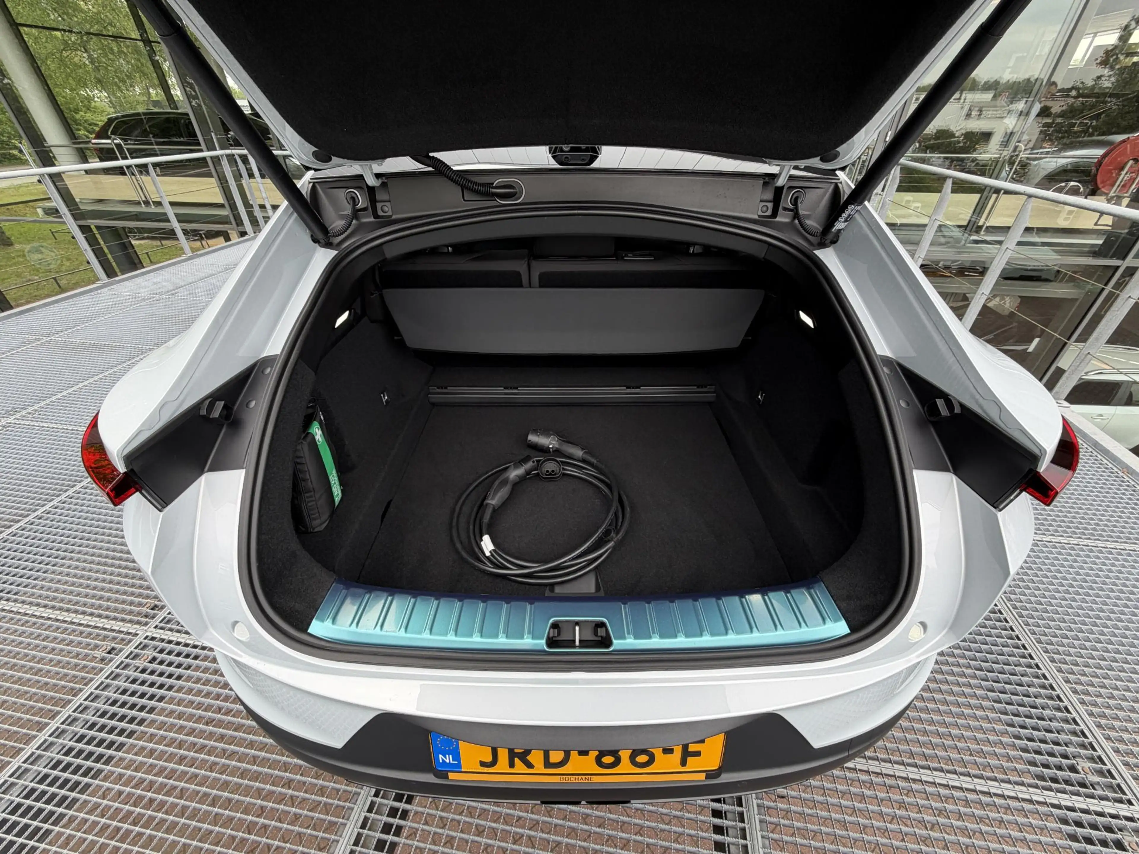 Polestar 4 Long Range Single motor 100 kWh 272PK | SOH 99,7% — photo 10