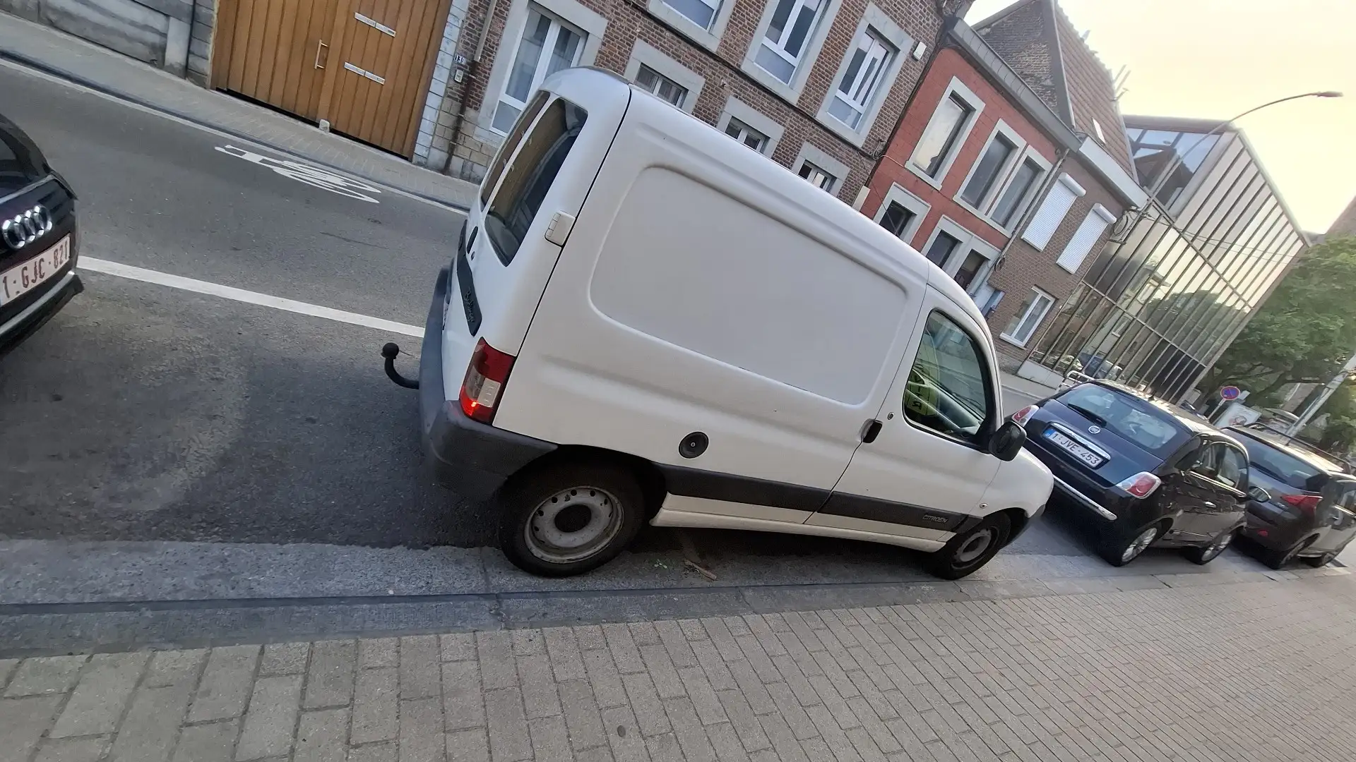 Citroen Berlingo L1 1.6 HDi 90 FAP Niveau B - 2