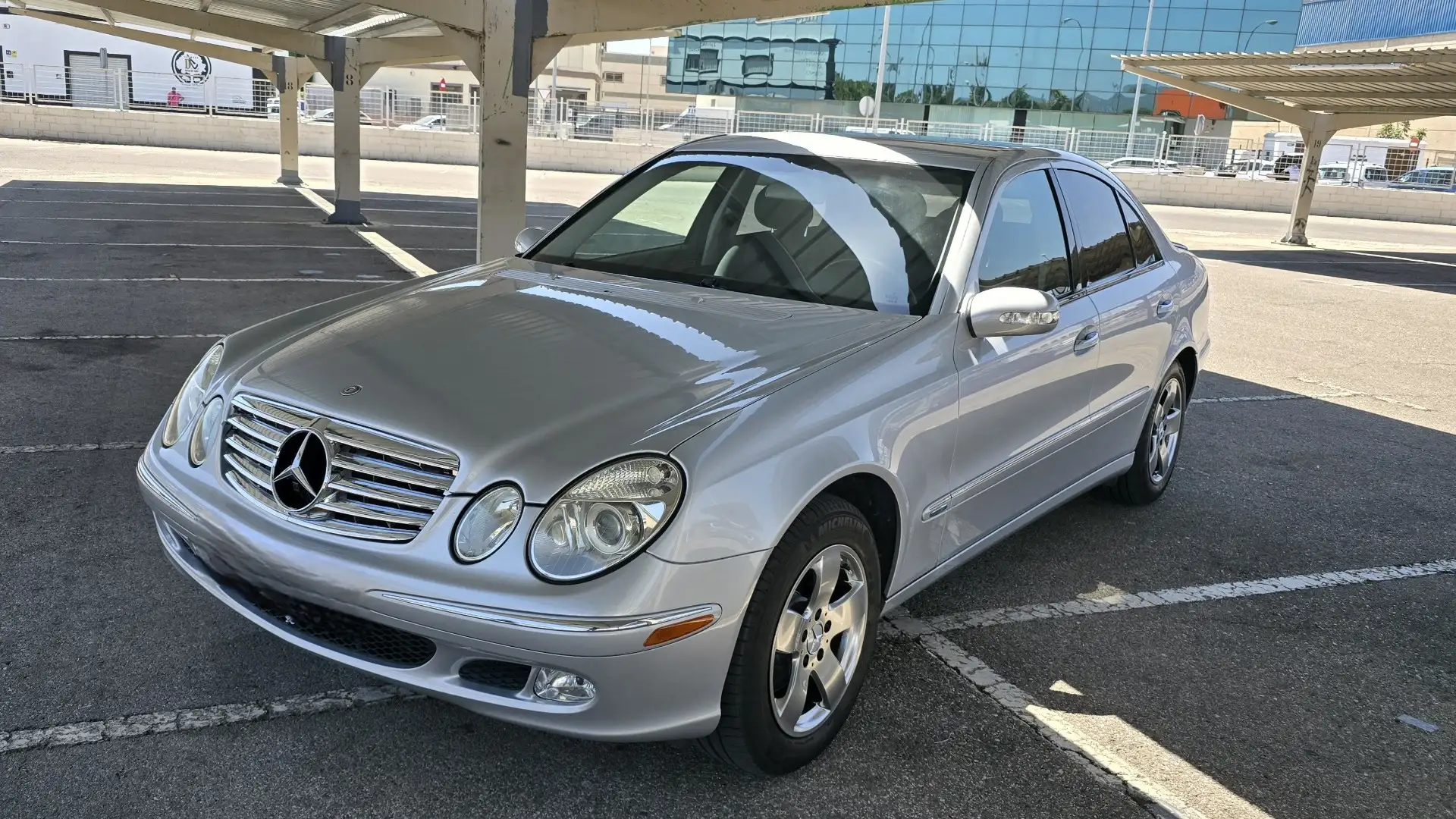 Mercedes-Benz E 220 CDI - 1