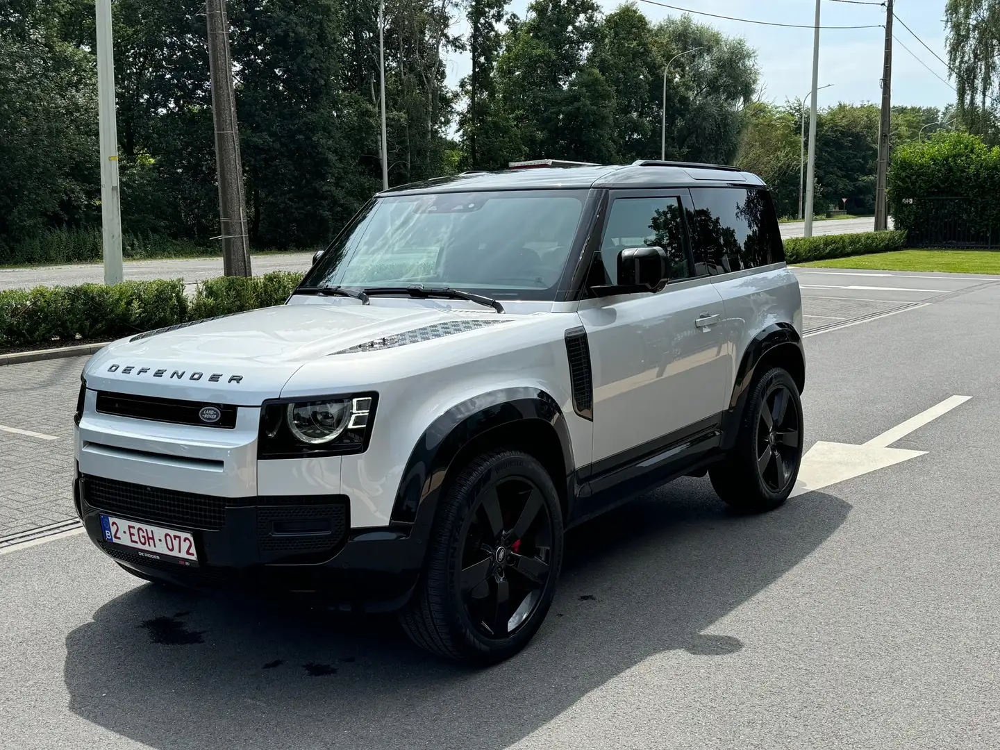 Land Rover Defender Defender 90 D200 X-Dynamic SE Zilver - 1