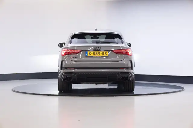 Audi RS Q3 view 23