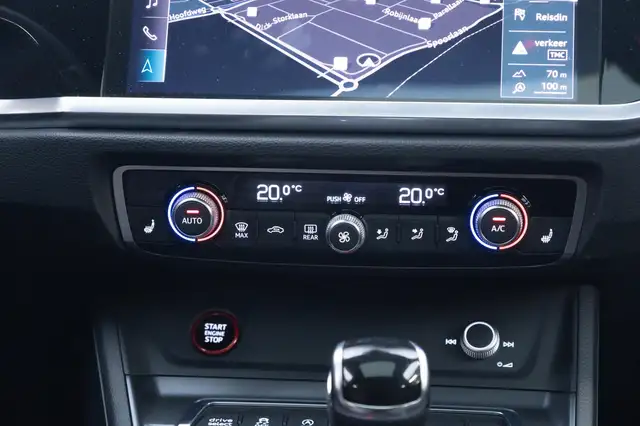 Audi RS Q3 view 14
