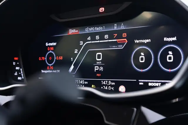 Audi RS Q3 view 16