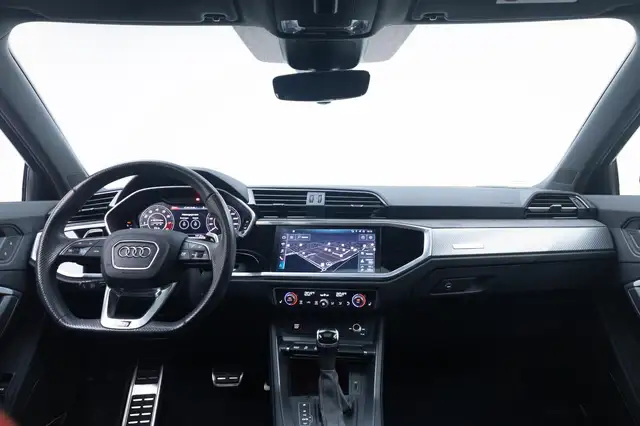 Audi RS Q3 view 4