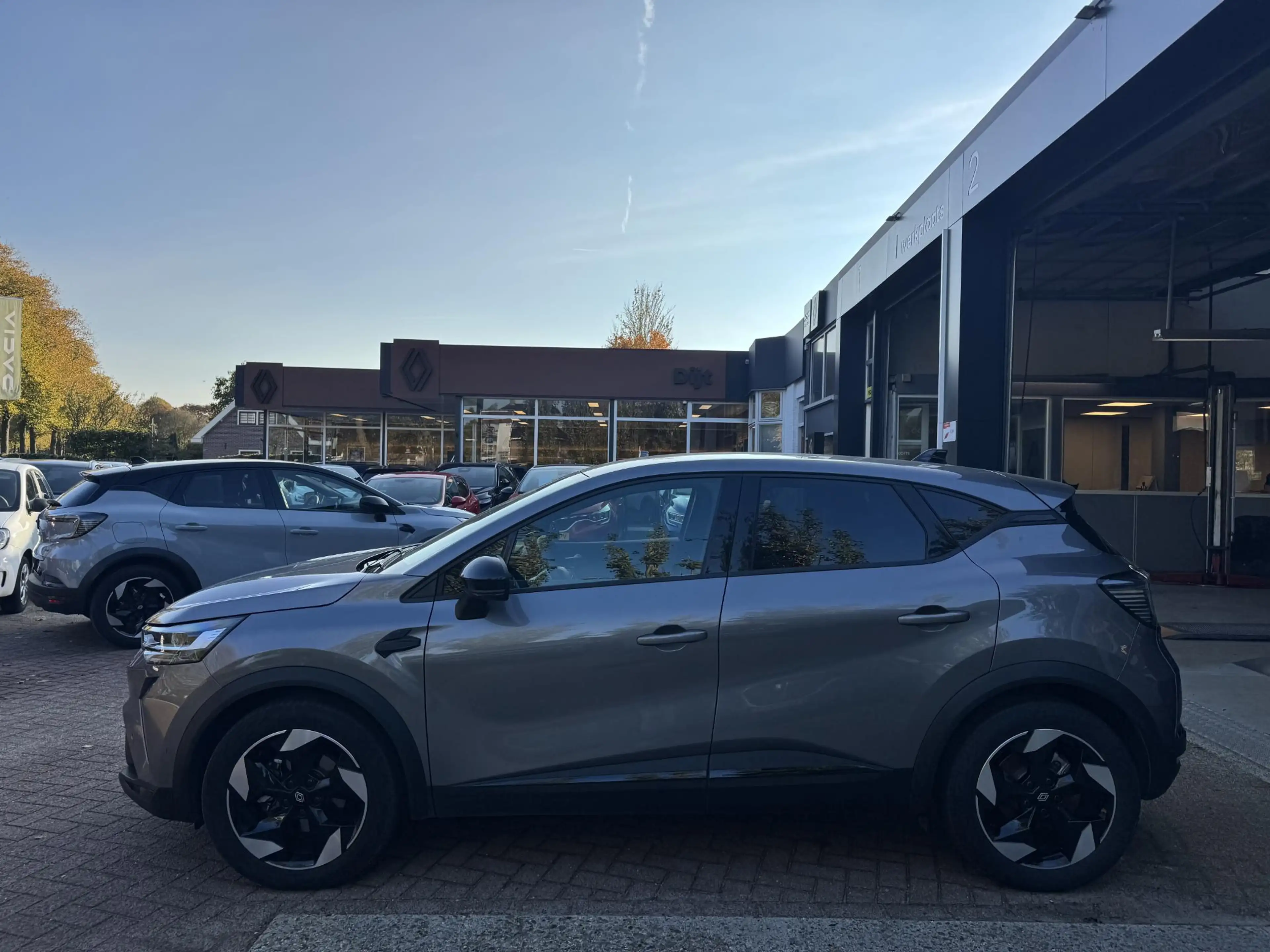 Renault Captur 1.8 E-Tech full hybrid 160 Techno+Pack Winter!! — photo 9