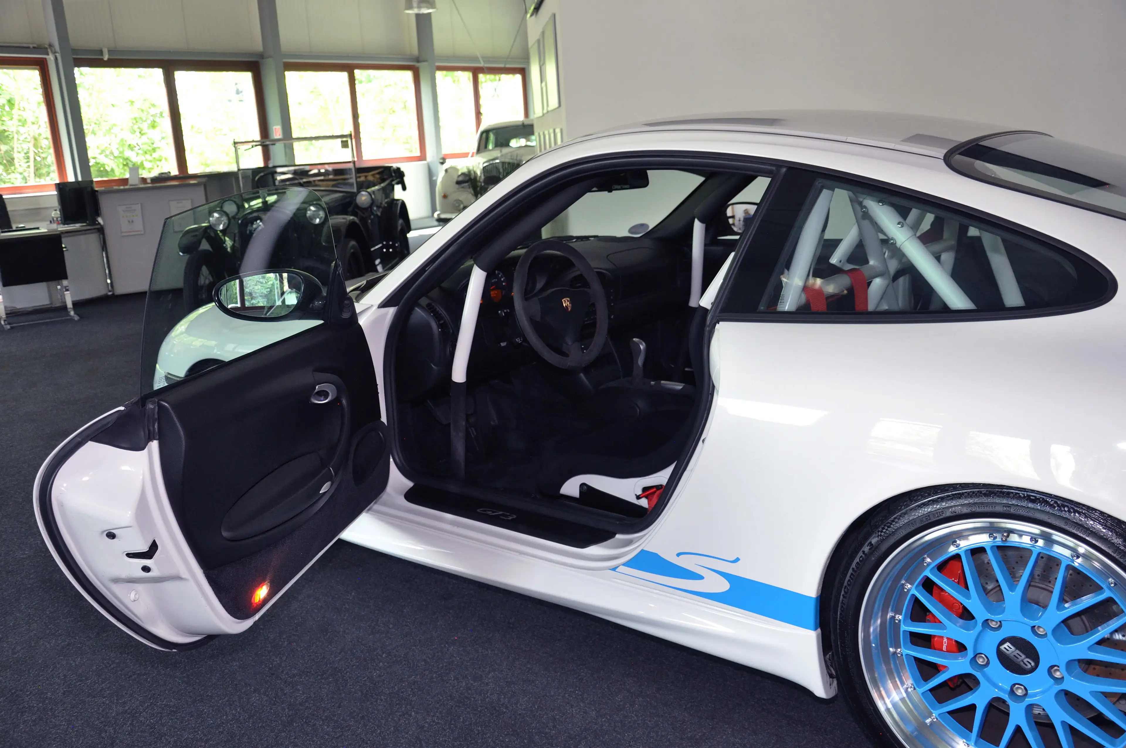 Porsche 996 GT3 RS (911) ! Erst 032.007 km ! TÜV 07/2028 ! — photo 7