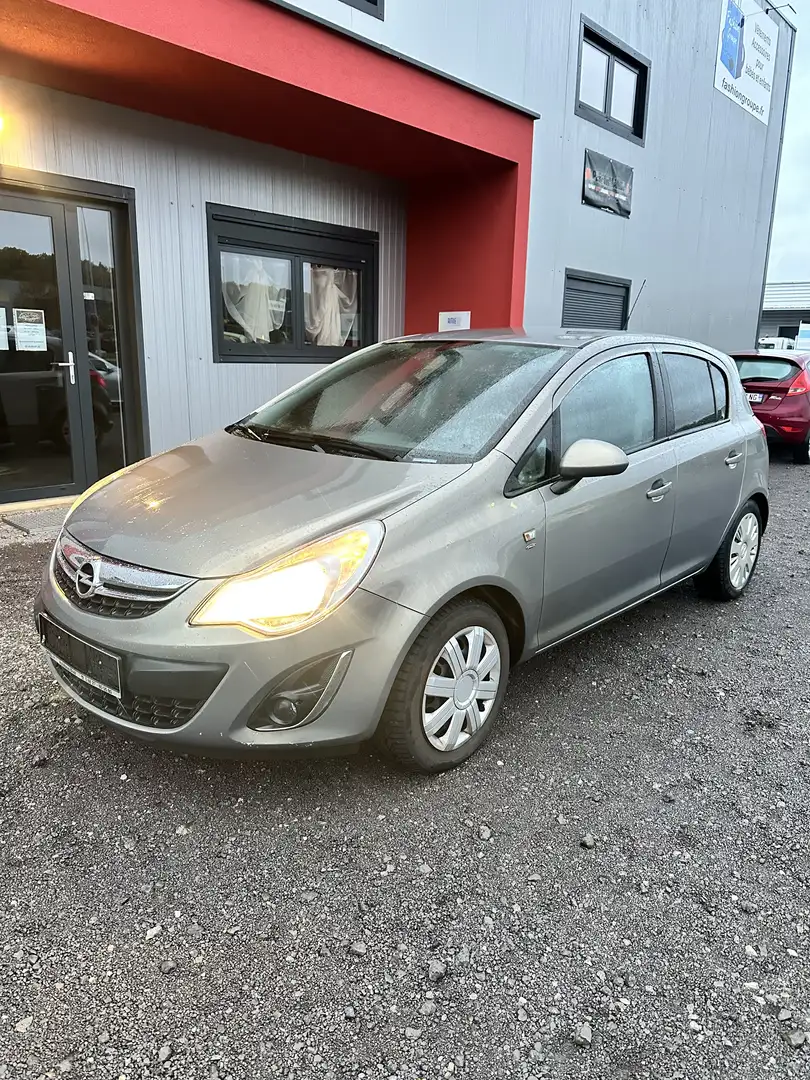 Opel Corsa 1.2i 16V Comfort Easytronic - 2