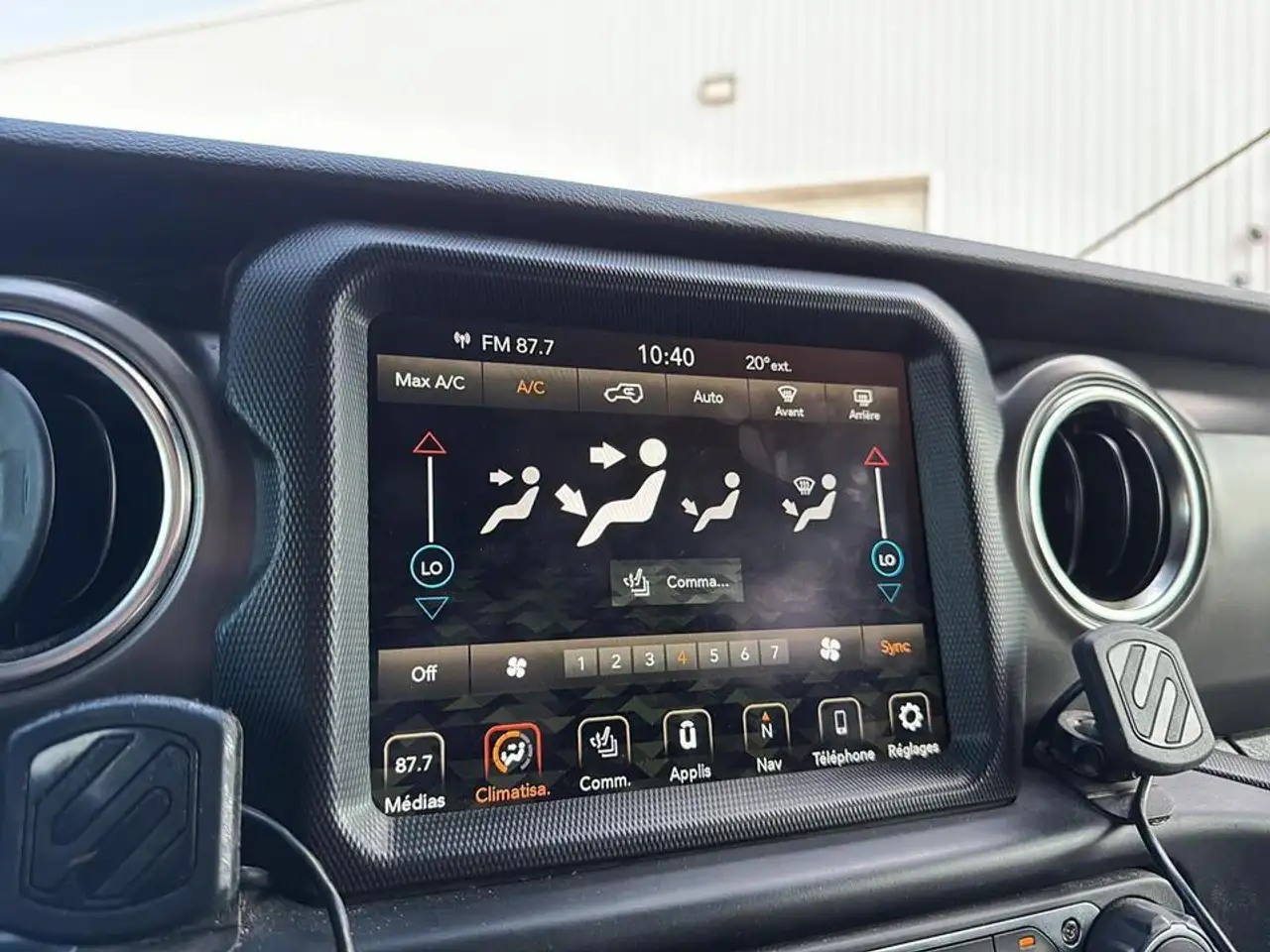 Jeep Wrangler снимка Jeep Wrangler