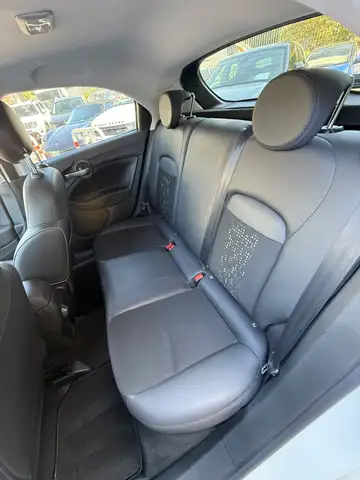 Fiat 500X view 13