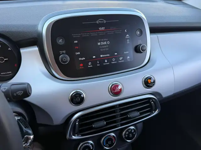 Fiat 500X view 11