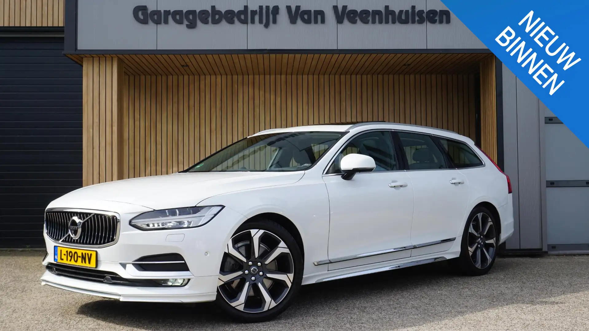 Volvo V90 2.0 T6 320PK AWD Inscription Pano.Dak Bowers & Wil Wit - 1