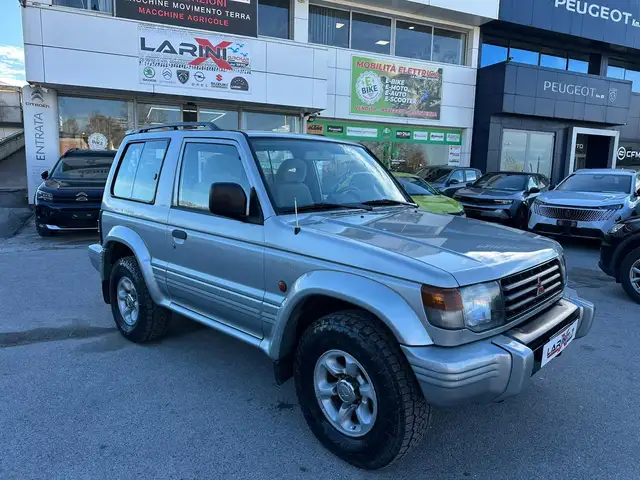 Mitsubishi Pajero Pajero Metal Top 2.5 tdi GLS Executive FANTASTICO!