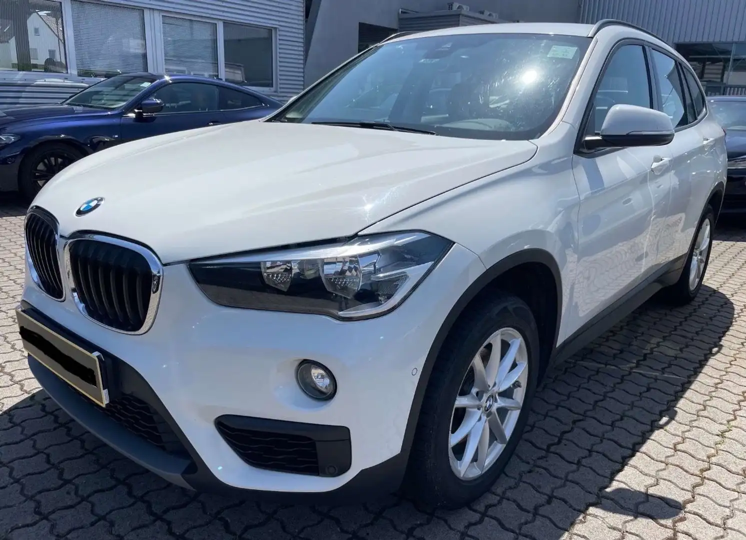 BMW X1 xDrive 18 d PDC Navi Klima Kamera Blanc - 2