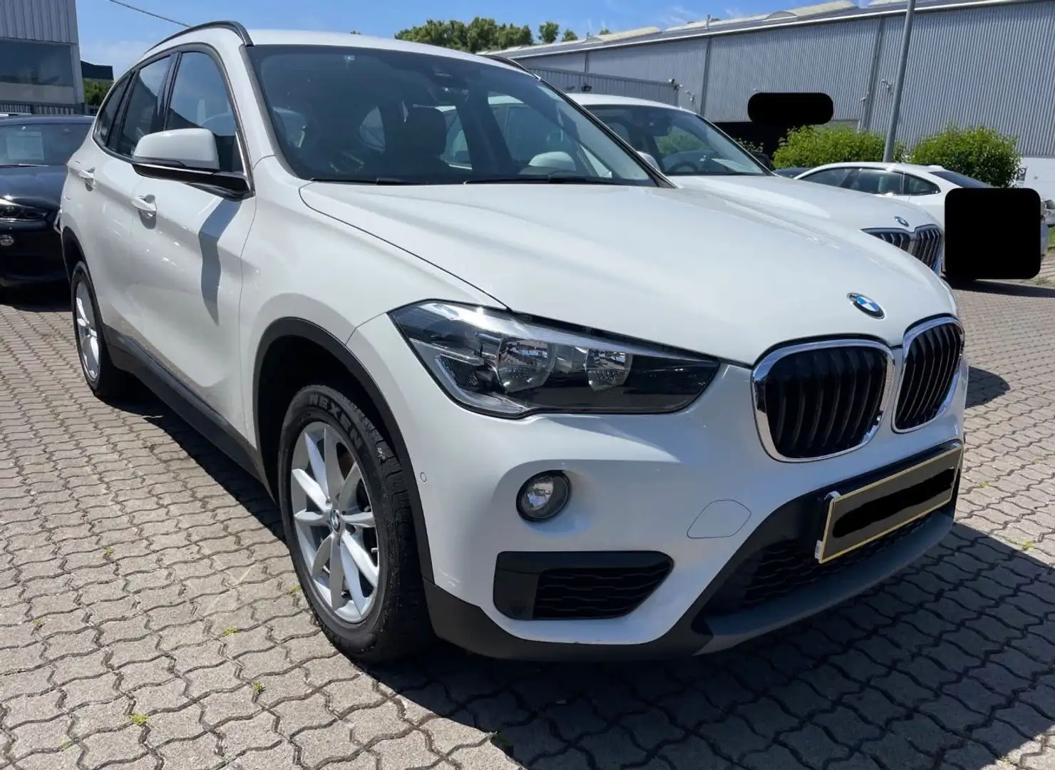 BMW X1 xDrive 18 d PDC Navi Klima Kamera Blanc - 1