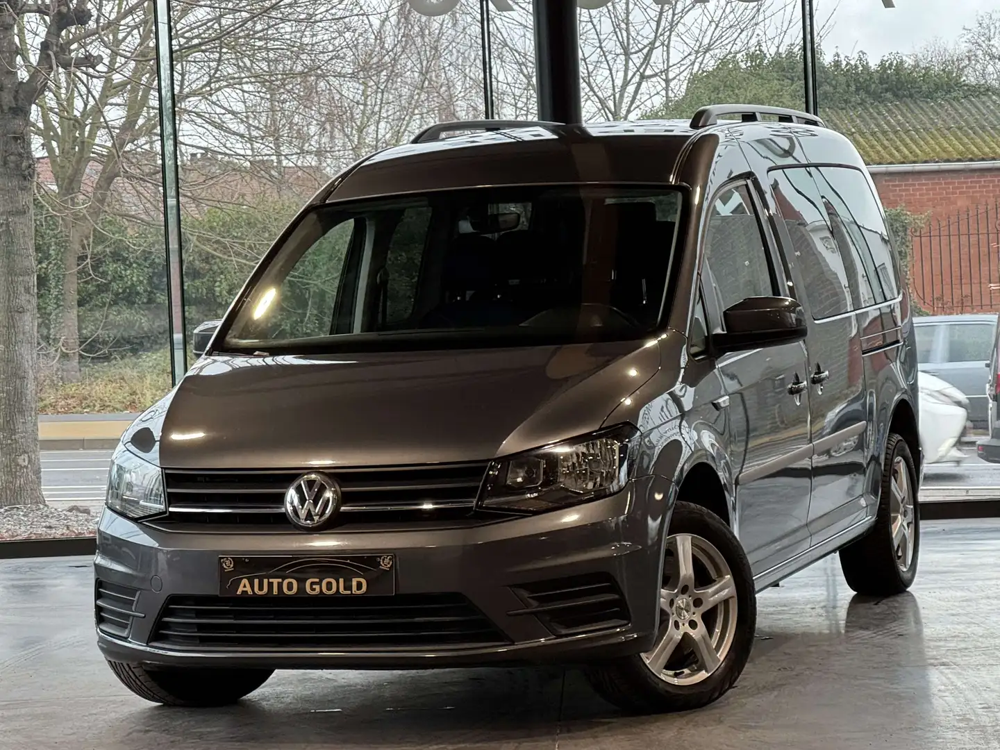 Volkswagen Caddy MAXI 2.0 TDi/7 PLACES/EURO6B/NAVIGATION/1PROP CARN Gris - 1