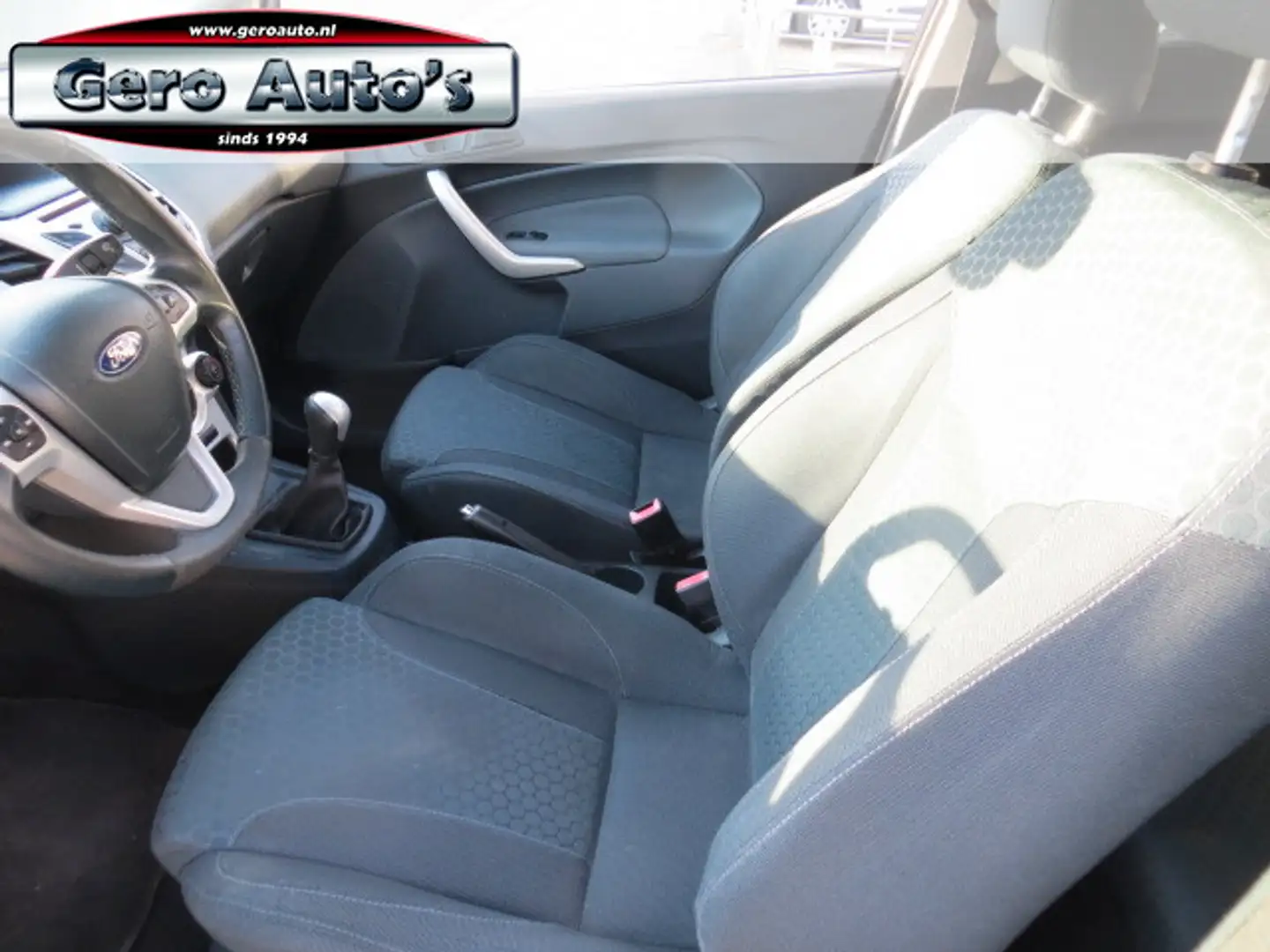 Ford Fiesta 1.6 Ghia sport spoilerpakket ,17 inch airco etc Schwarz - 2