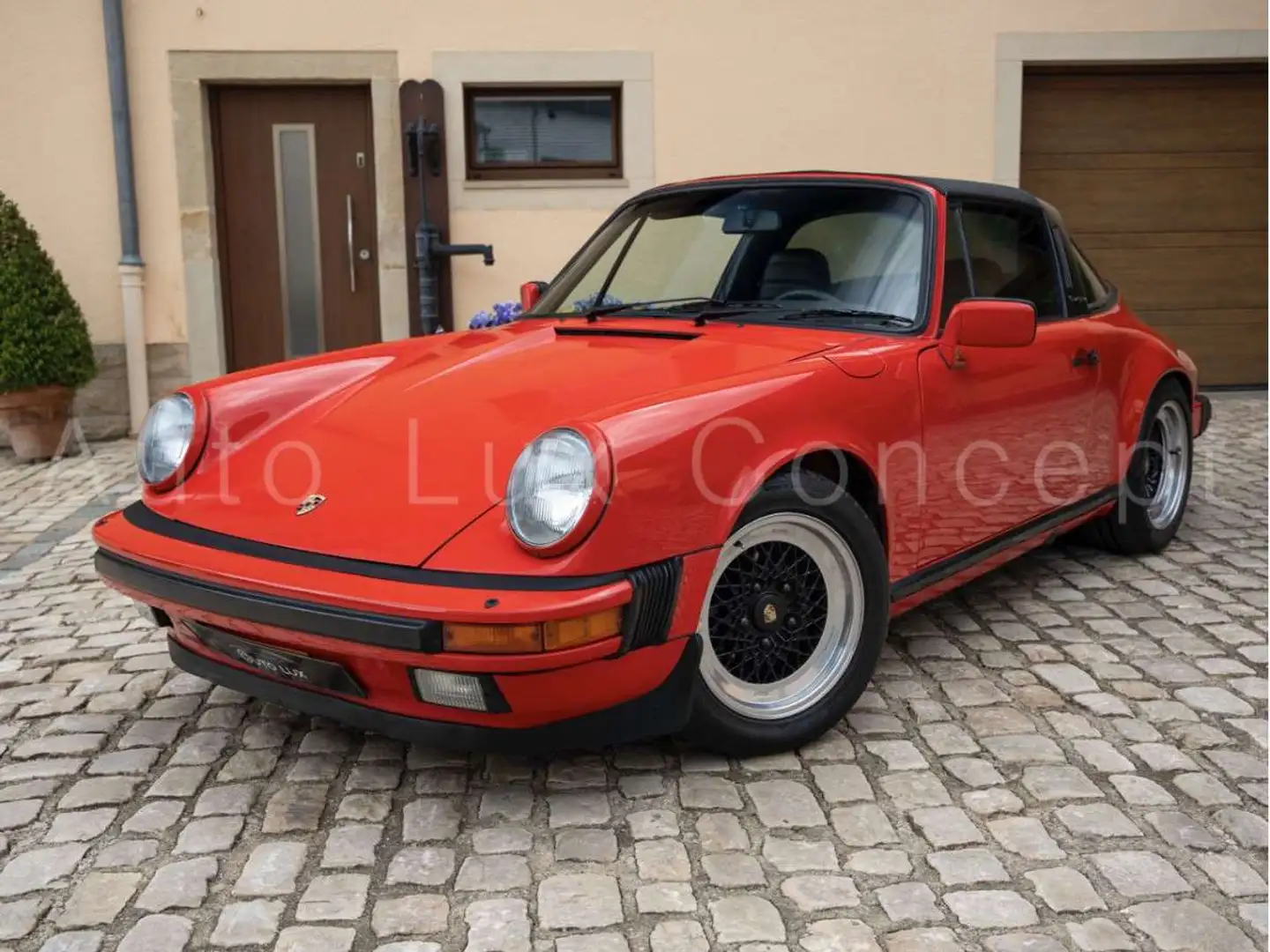 Porsche 911 Carrera 3.2 Targa Rouge - 1
