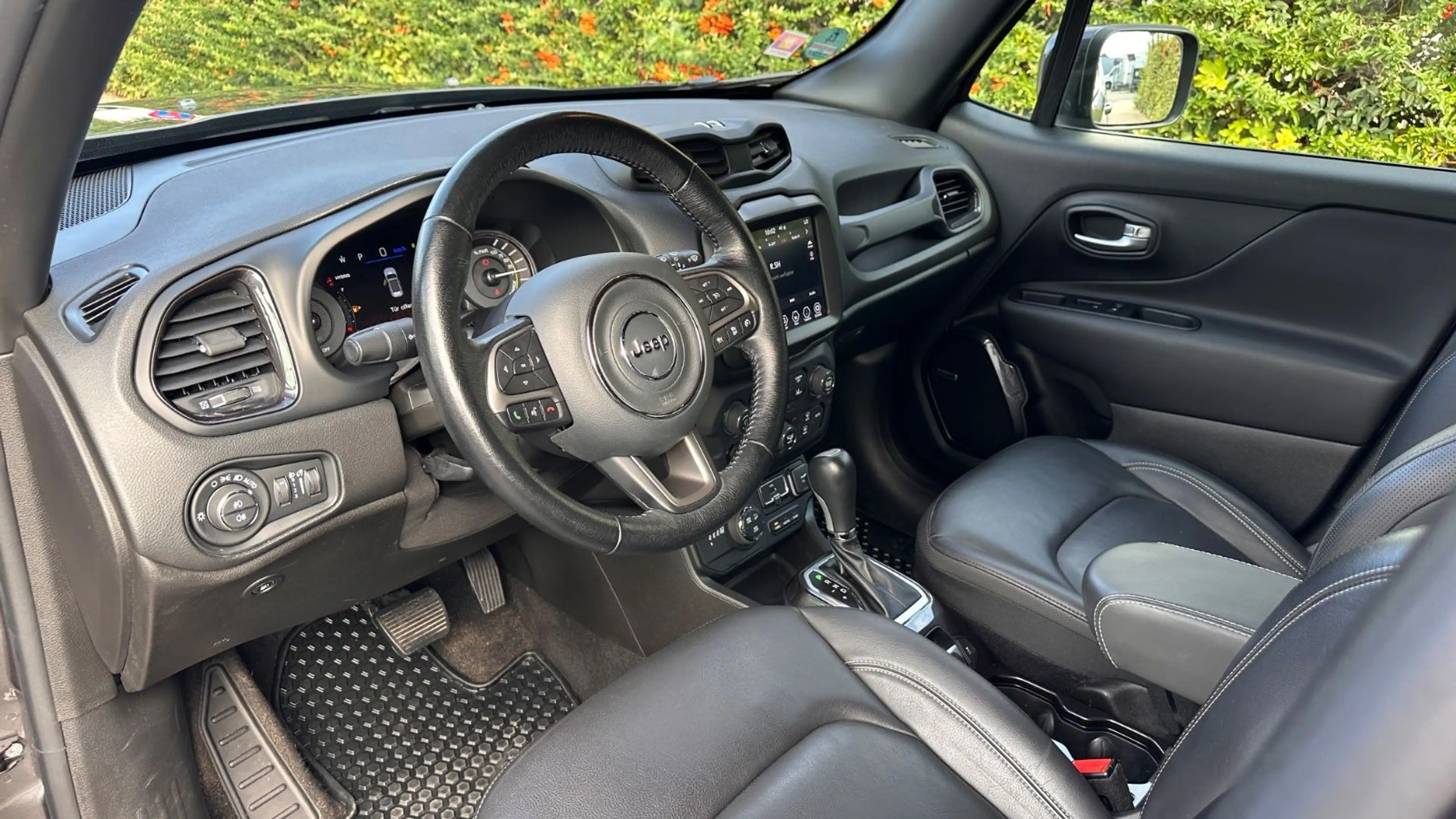 Jeep Renegade S Plug-In-Hybrid 4xe, 1. Hand, ACC, Aut — photo 12