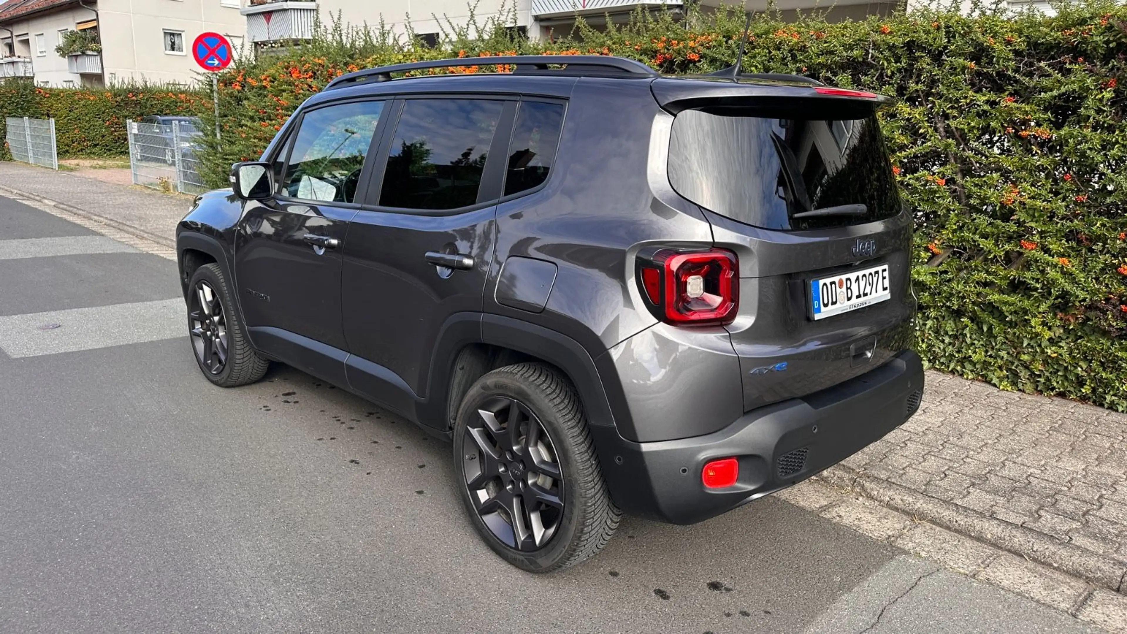 Jeep Renegade S Plug-In-Hybrid 4xe, 1. Hand, ACC, Aut — photo 5