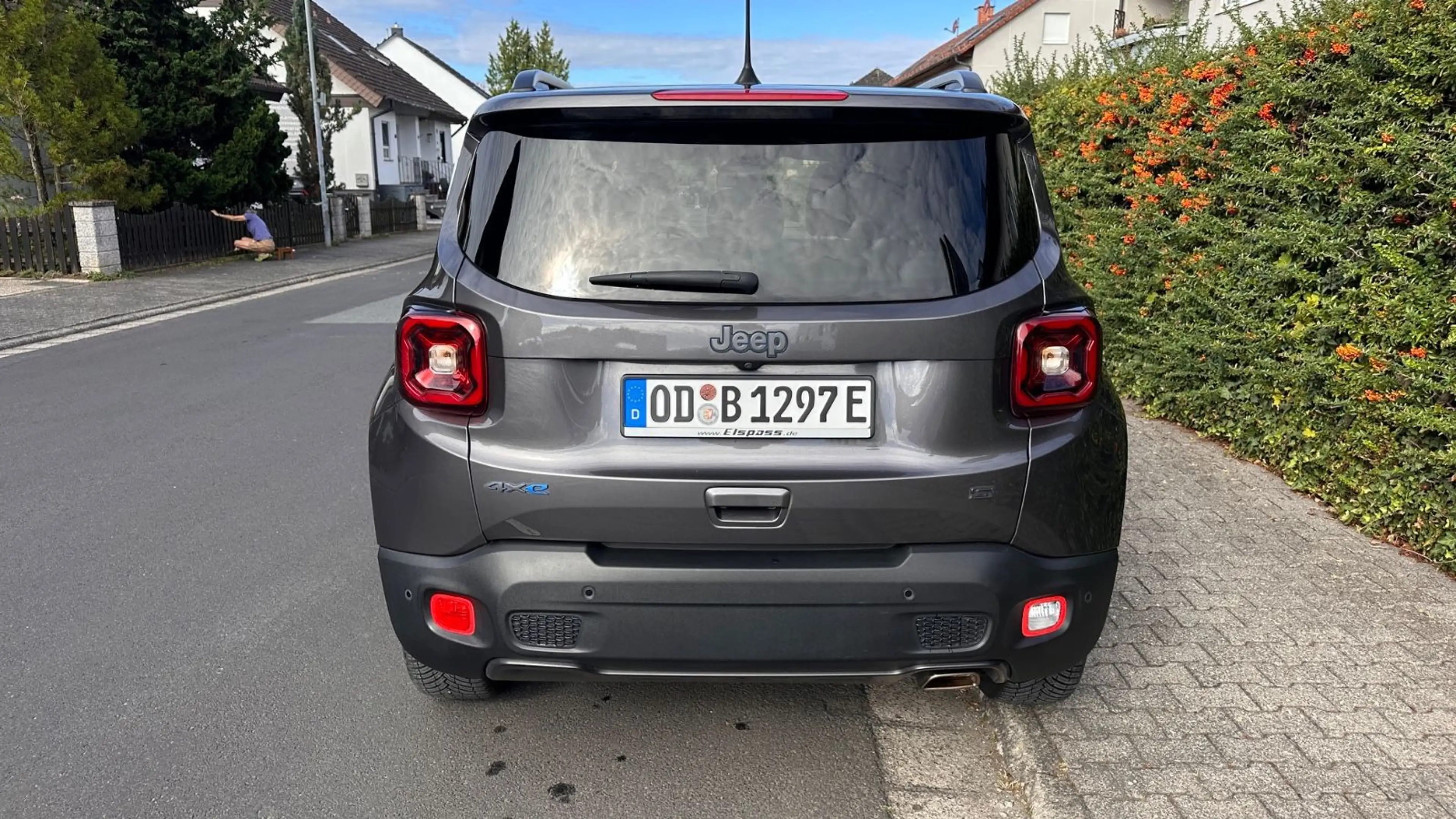Jeep Renegade S Plug-In-Hybrid 4xe, 1. Hand, ACC, Aut — photo 6