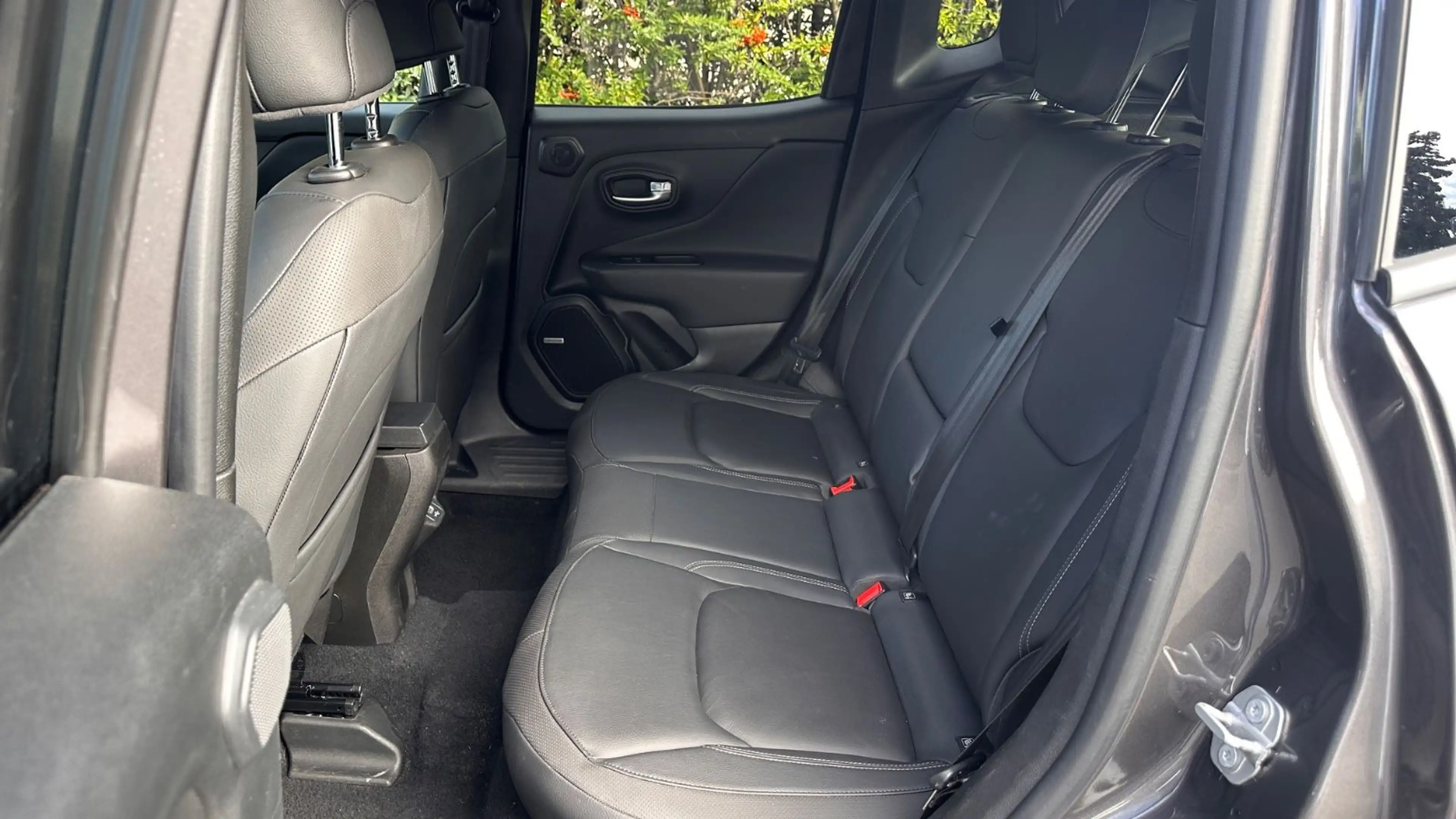 Jeep Renegade S Plug-In-Hybrid 4xe, 1. Hand, ACC, Aut — photo 13
