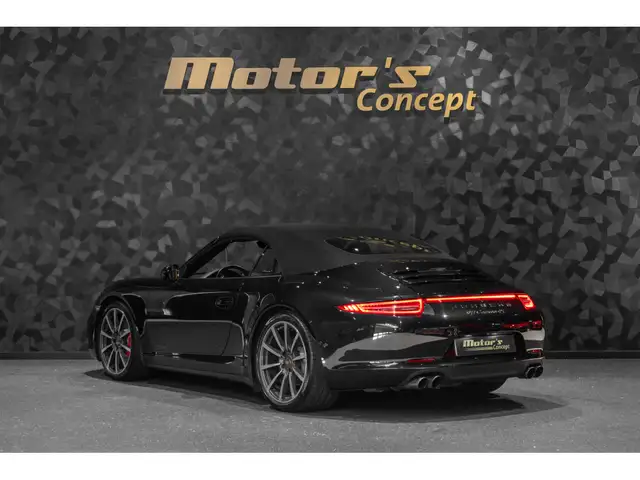 Porsche 991 view 7