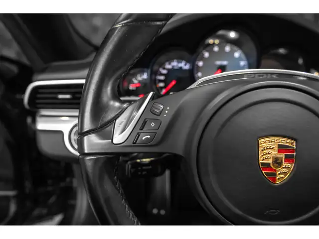 Porsche 991 view 26