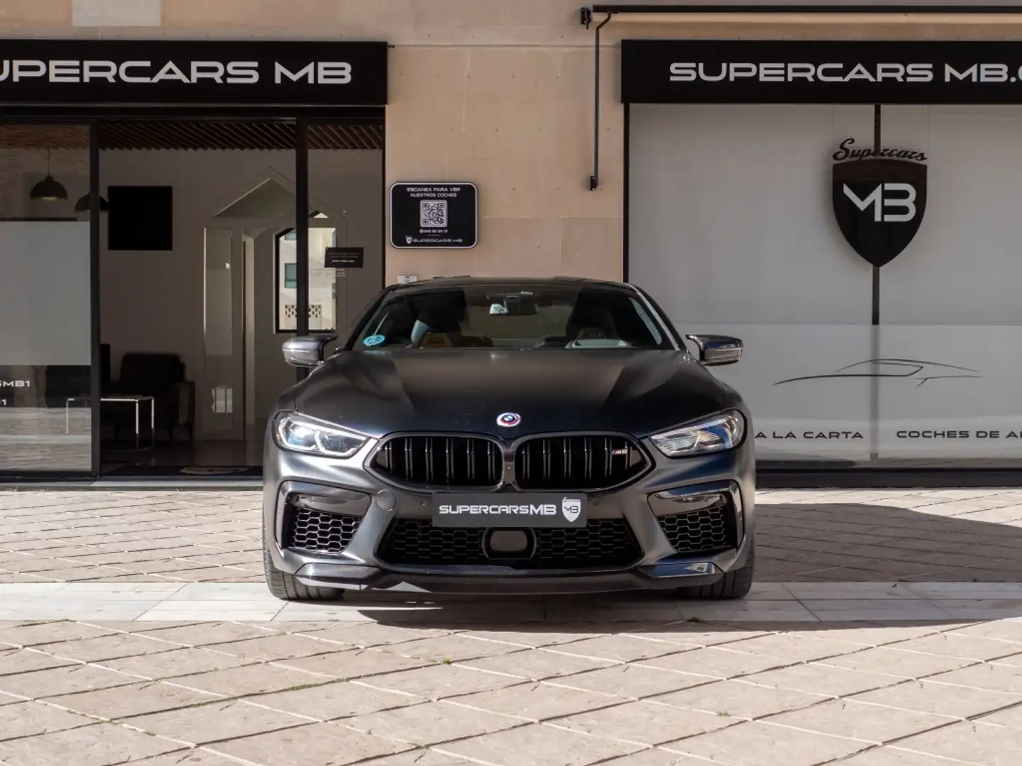 BMW M8 Competition Coupé Negro - 2