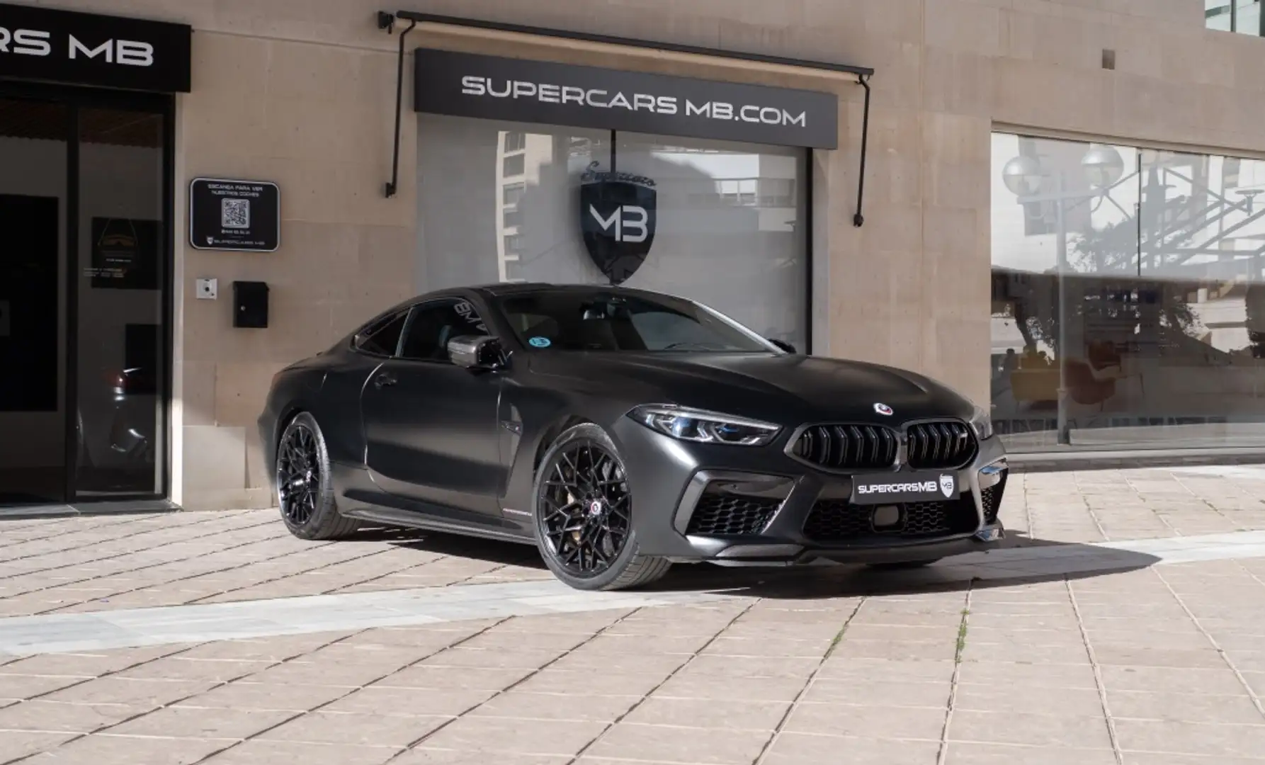 BMW M8 Competition Coupé Negro - 1