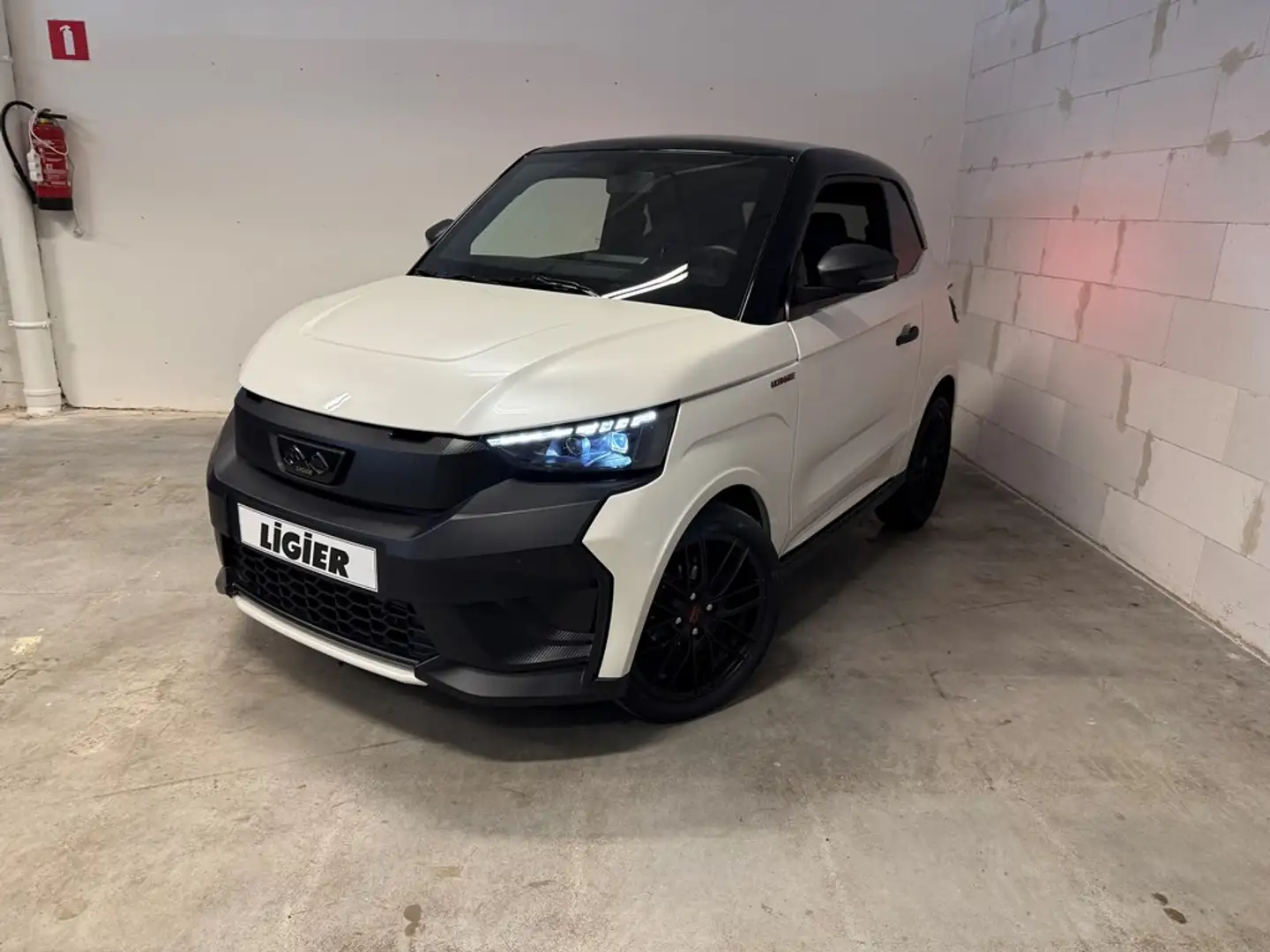Ligier JS 50 *NIEUW MODEL* ULTIMATE*FULL OPTION Blanc - 1