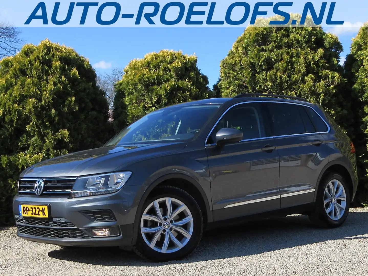 Volkswagen Tiguan 1.4 TSI ACT Comfortline*Navi*Pdc*Trekhaak* Grijs - 1