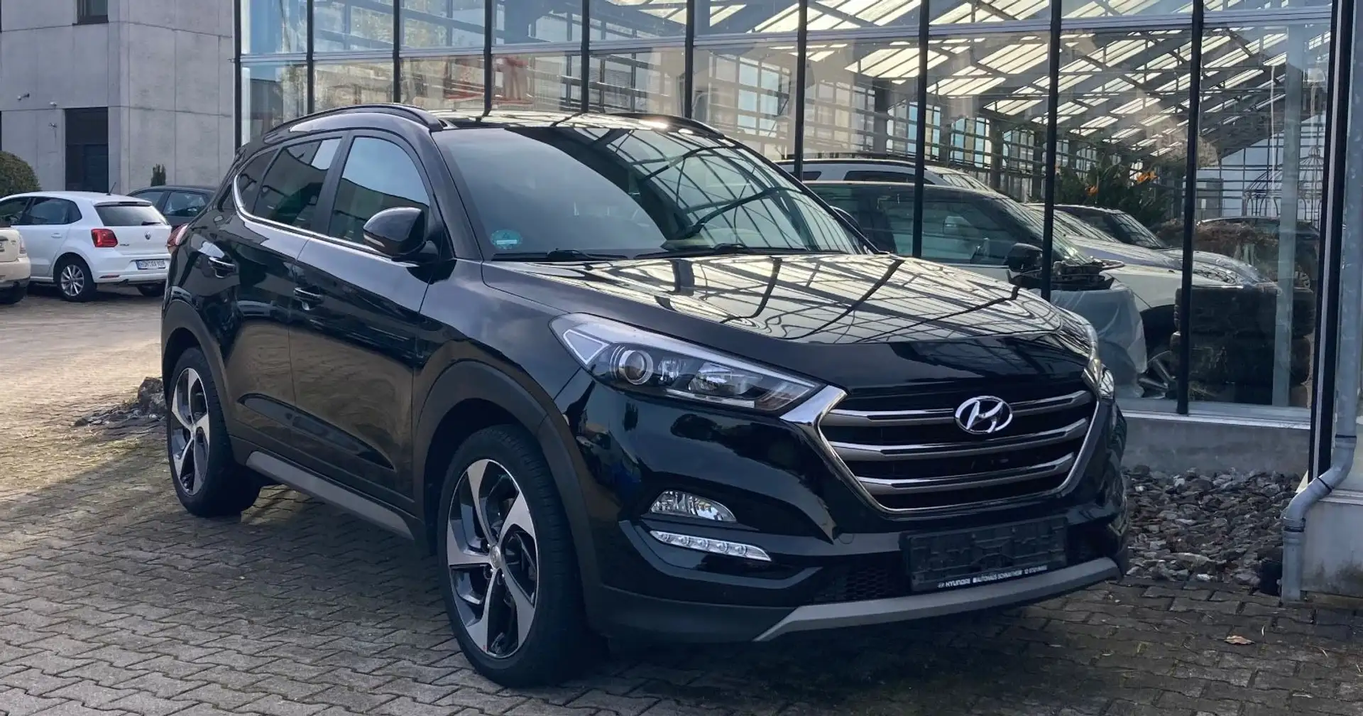 Hyundai TUCSON Style Automatik Panorama Leder Alu 19" Noir - 1