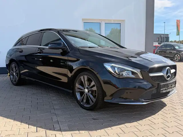 Mercedes-Benz Cla view 2