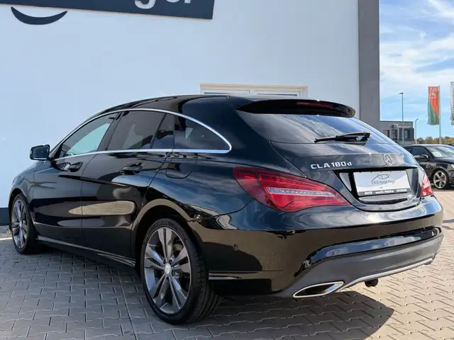 Mercedes-Benz Cla view 5