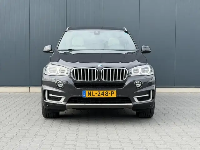 BMW X5 view 7