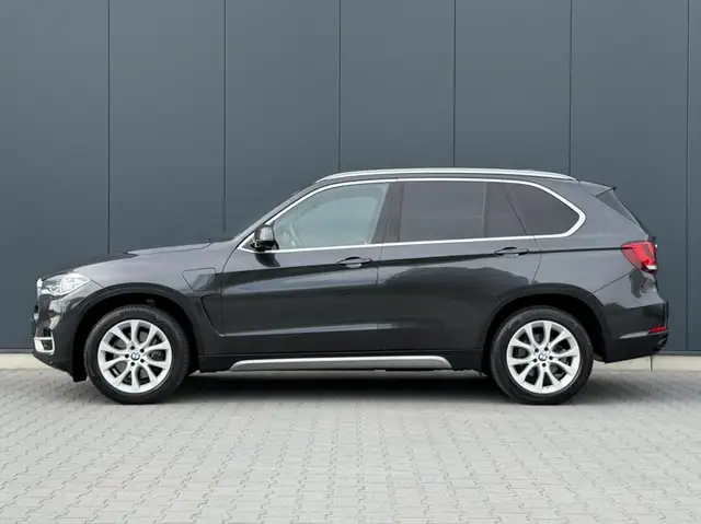 BMW X5 view 9