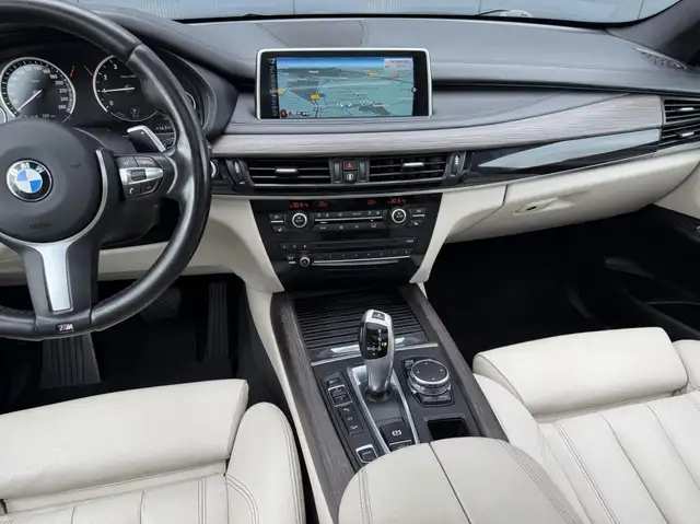 BMW X5 view 22