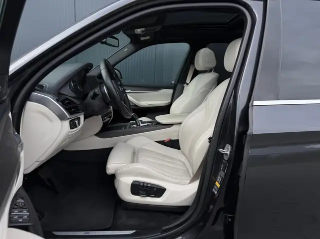 BMW X5 view 18
