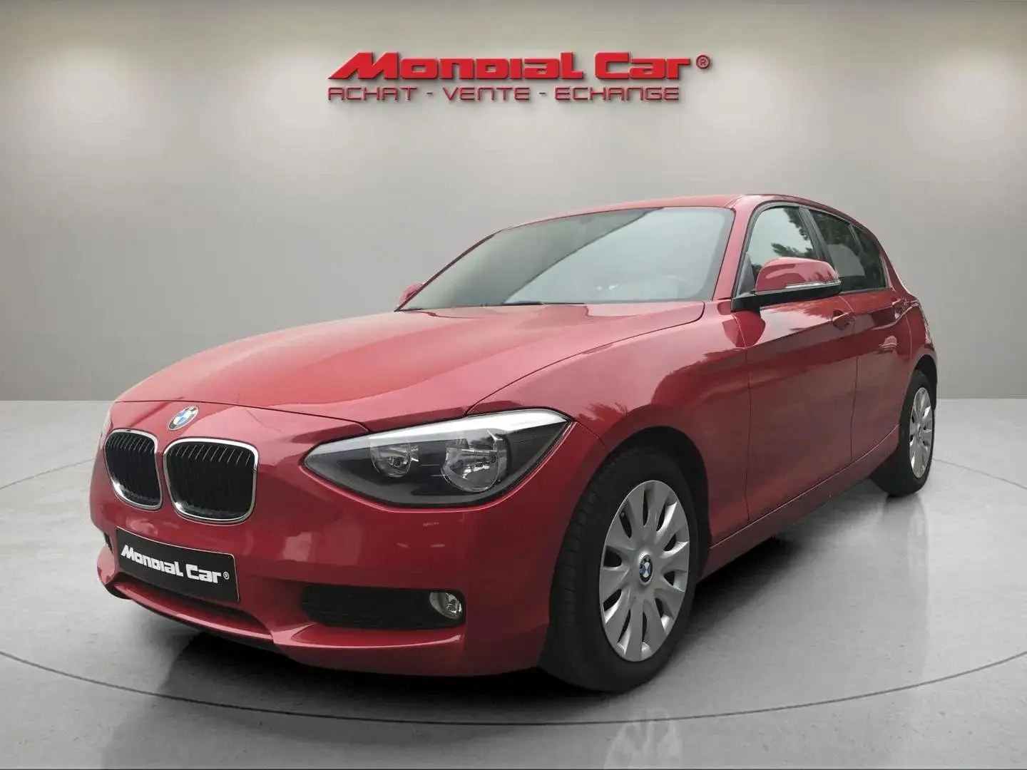 BMW 116 i Marchand ou Export - Prête à immatriculer Rouge - 1