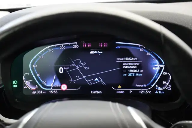 BMW 5 Series view 29